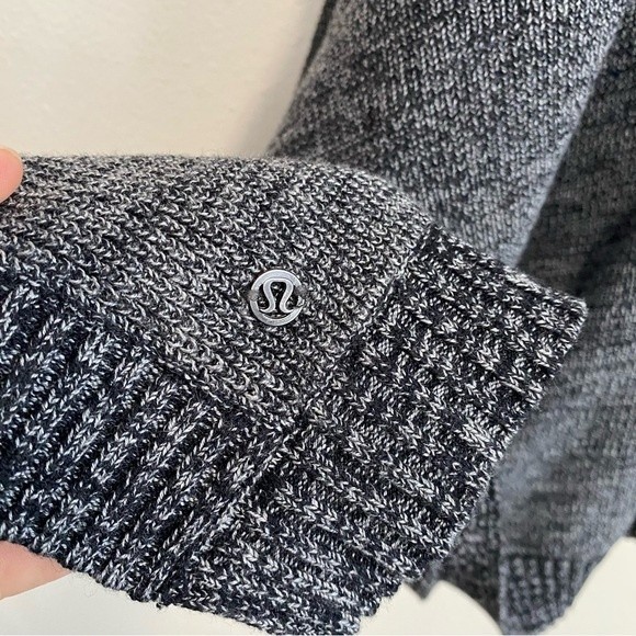 Lululemon Divinity Scarf Wrap Poncho Shawl Boolux Cashmere Grey - Picture 8 of 9